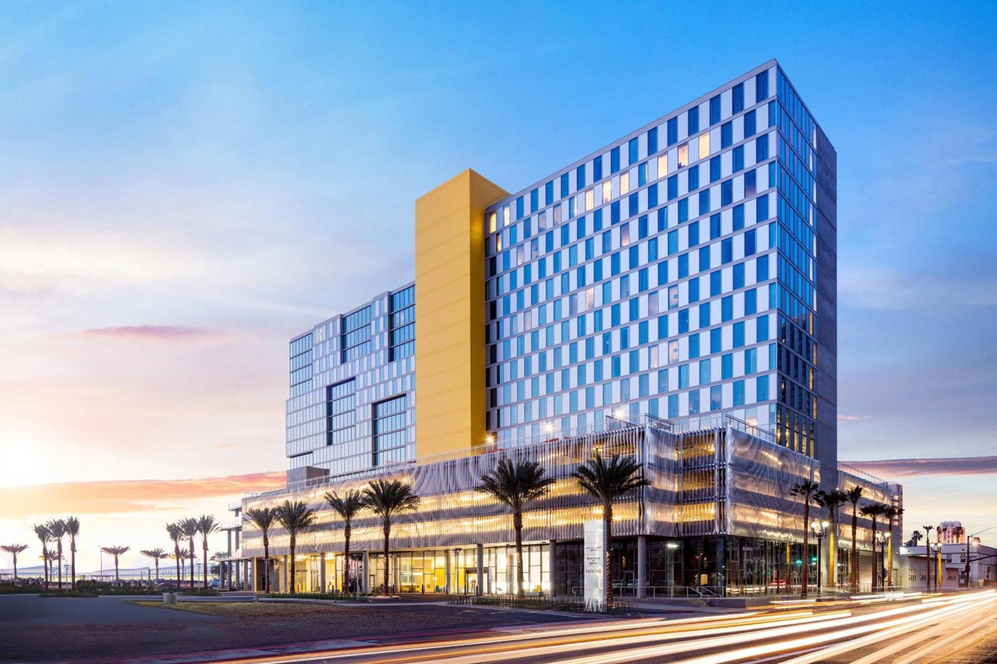 Residence Inn By Marriott San Diego Downtown/Bayfront Exterior photo